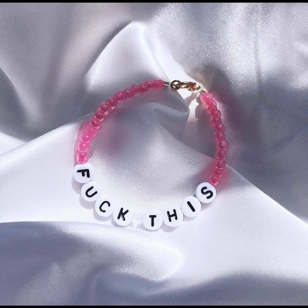beaded bracelet! 🤭